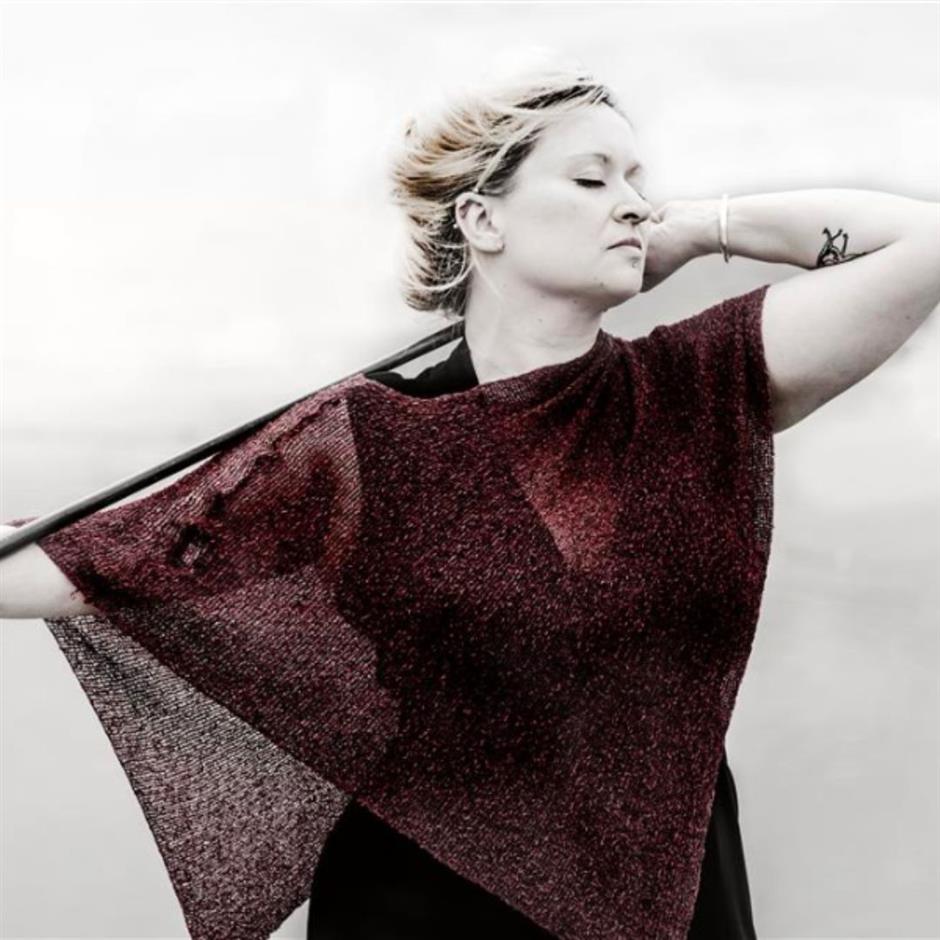 Melting Vinyl: Eliza Carthy + Jennifer Reid